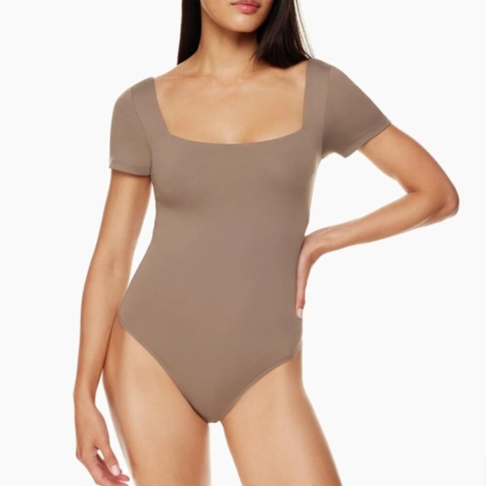 Babaton Aritzia Contour Squareneck Shortsleeve Bodysuit Beige Nude Size Medium
